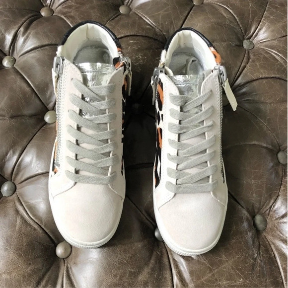 New Dolce Vita Zonya Dark Leopard Calf Hair sneakers metallic distressed zip - Picture 9 of 11